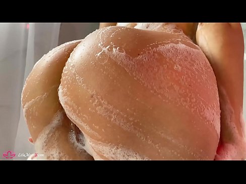 ❤️ Brünette masturbiert Muschi mit Vibrator zu intensivem Orgasmus in der Dusche Fucking video bei de.com-porn-zog.ru ️❤