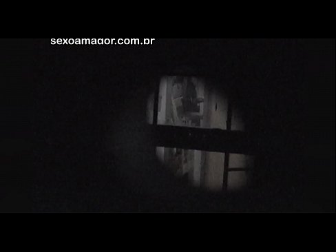 ❤️ Blondie wird heimlich von einem Voyeur aus der Nachbarschaft gefilmt, der sich hinter Hohlblocksteinen versteckt Fucking video bei de.com-porn-zog.ru ️❤